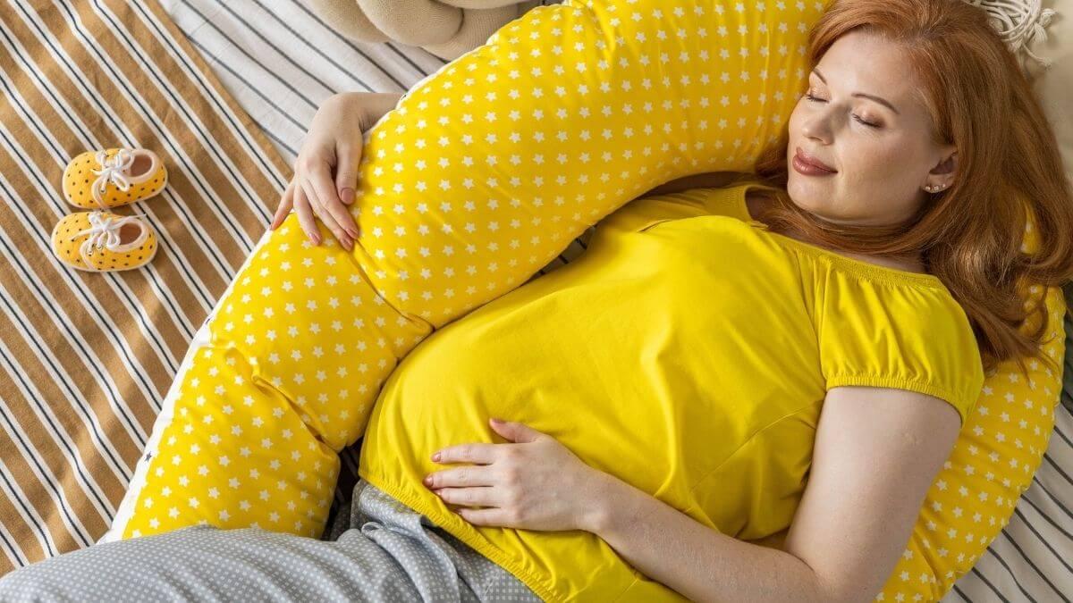 Por qué necesitas una almohada de maternidad o para embarazadas
