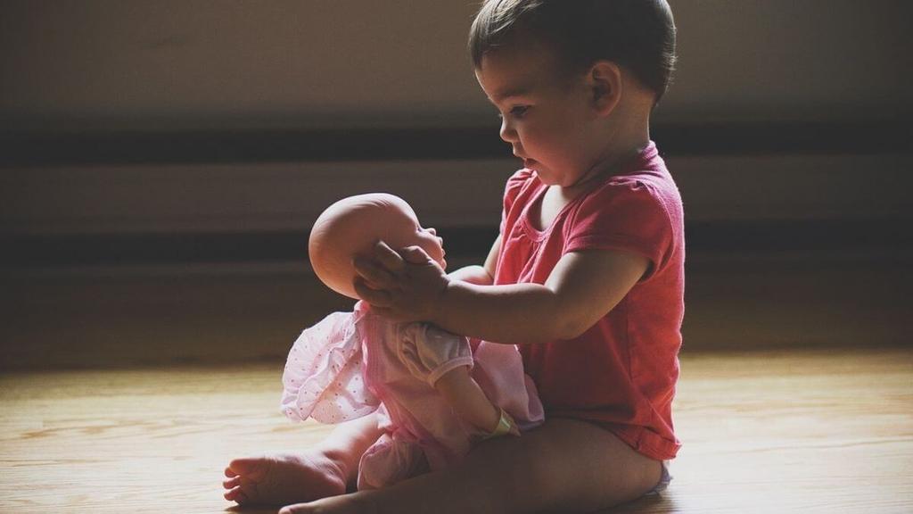 11-month-old-baby-milestones-development-peanut