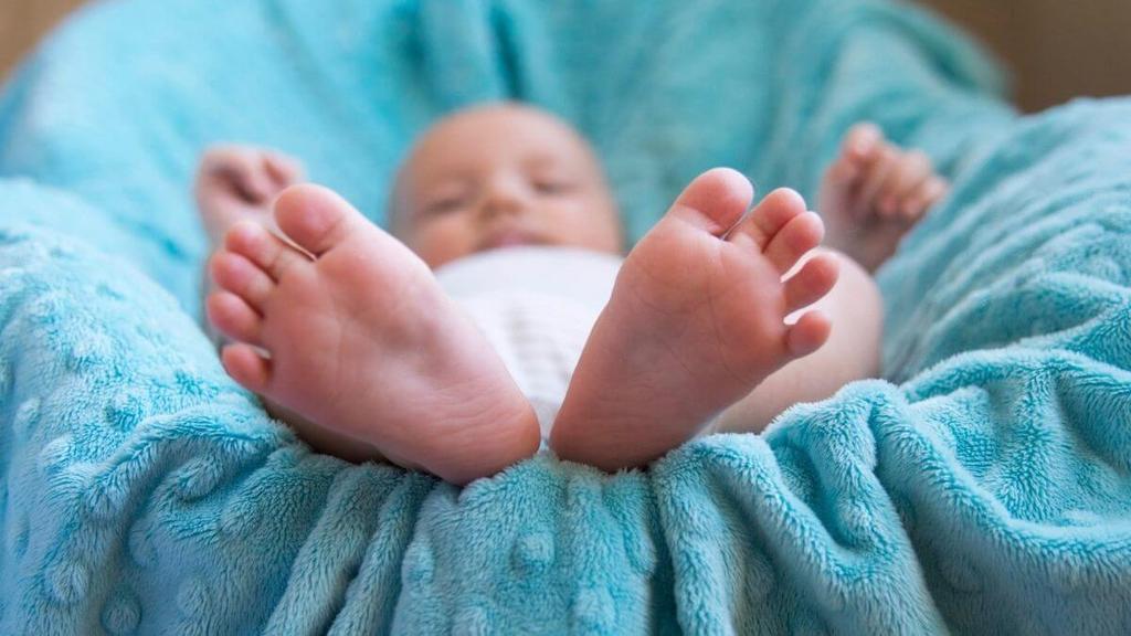Bow Legged Baby? Everything You Need to Know Peanut