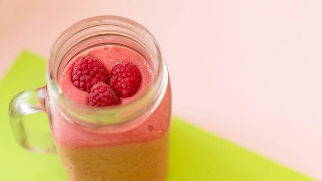 4 Tasty Smoothies for Pregnancy Peanut