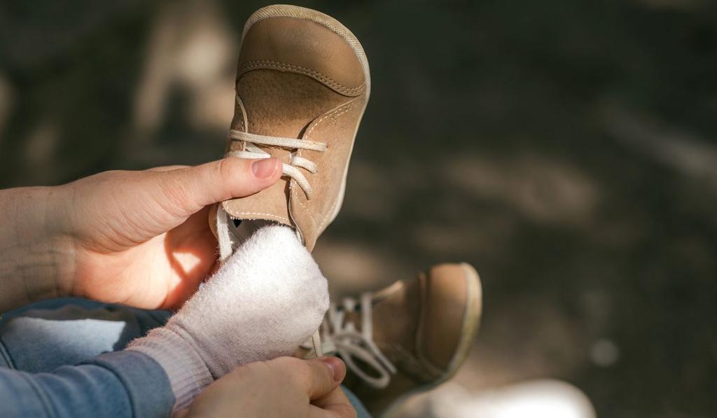 Best Shoes for Babies Learning to Walk | Peanut