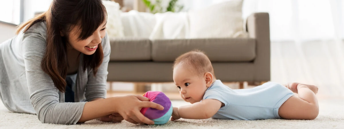 mother-playing-with-baby