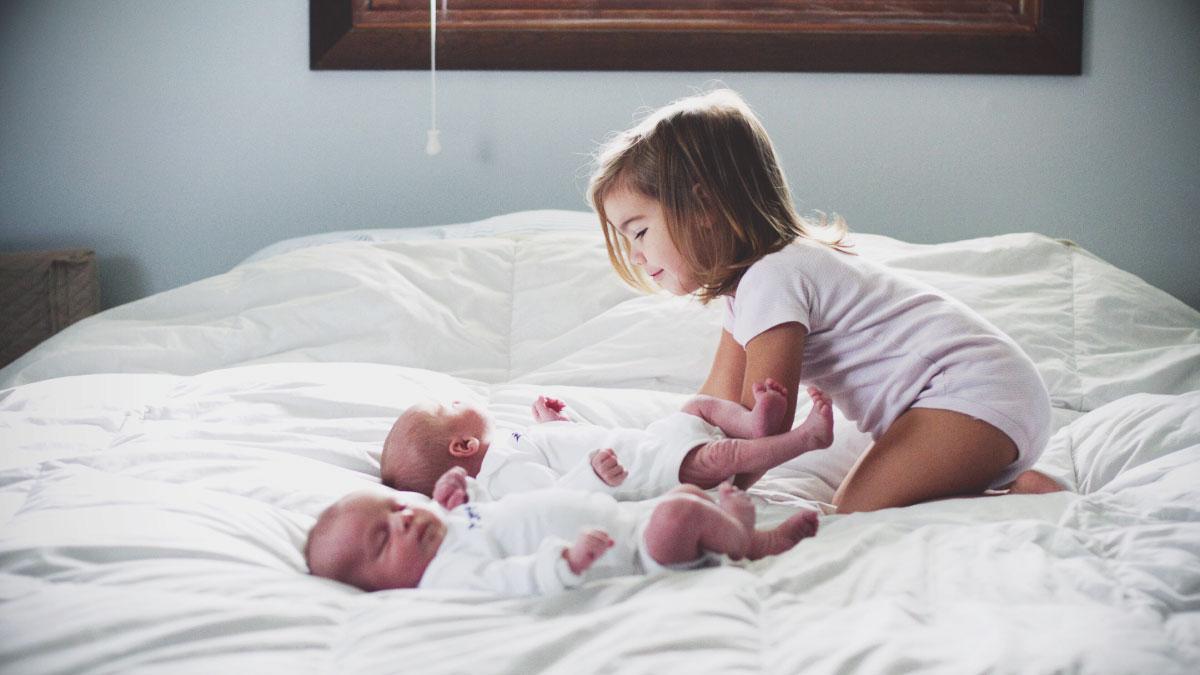 Twin Baby Names 60 Ideas For Naming Twins Peanut