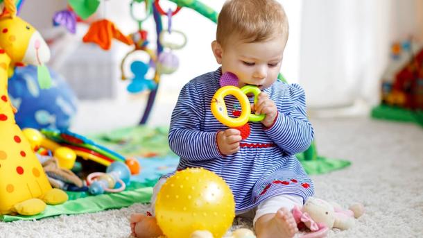 toys to entertain 6 month old