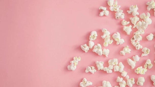 can you eat popcorn while pregnant