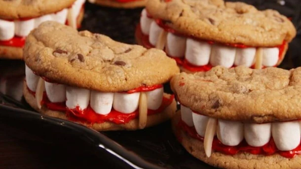 Vampire cookies - Halloween Food Ideas for Kids