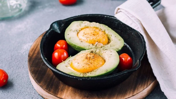 Baked avocado with egg