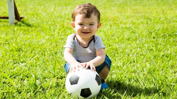 Outdoor toys for toddlers balls