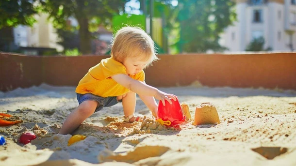 Outdoor toys for toddlers sandpit