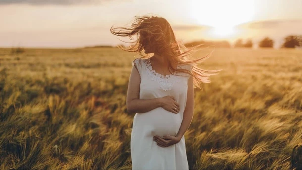Top tips for a great pregnancy photoshoot
