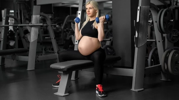 Can You Lift Weights While Pregnant?