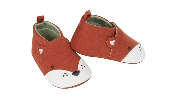 Slivery Color Sandals Summer Baby Shoes(https://assets-production.teampeanut.com/stored-image/1200/1thcs-lhfrzf.jpg?ow=1200&oh=675)
42. Slivery Color Sandals Summer Baby Shoes
Colors: 36 color and pattern options
Sizes: 0‒6 months ‒ 12‒18 months
Suitable for: Newborn to 18 months old
Price: $6.19+
![Gerber Unisex Moccasins Baby Shoes