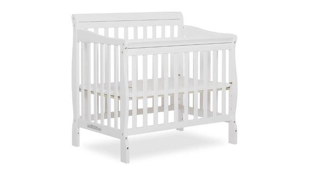 Dream On Me Aden 4-in-1 Convertible Mini Baby Crib