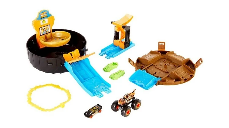 Hot Wheels® Monster Trucks Stunt Tire™ Play Set