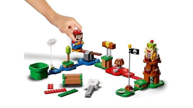 LEGO Super Mario Adventures Starter Course