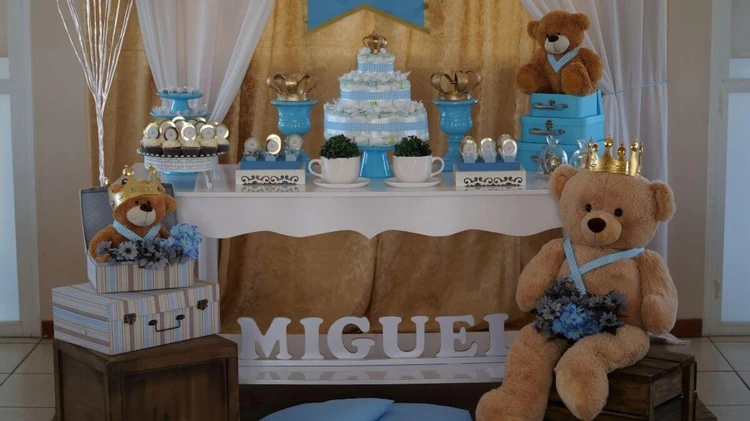 Tema de baby shower real para un niño