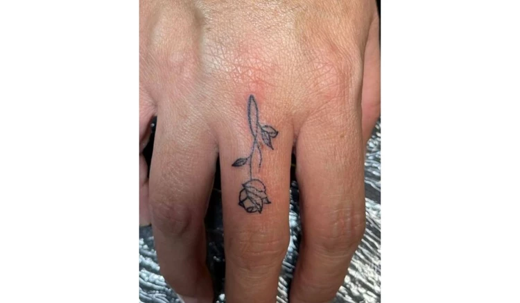 Hand Tattoos | Finger Tattoos - Inked Magazine | Incredible tattoos, Hand  tattoos for guys, Finger tattoos