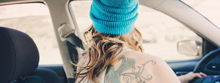 30 Irresistible Shoulder Tattoos for Women