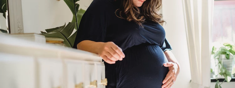 Plus Size Pregnancy Tips: 9 Hacks Every Plus Size Mama Needs to