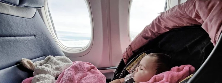 15 Tips for Flying With a Baby