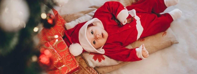 127 Traditional & Festive Christmas Baby Names