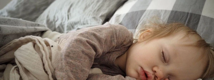 10-Month-Old Sleep Schedule: Naps & Wake Windows