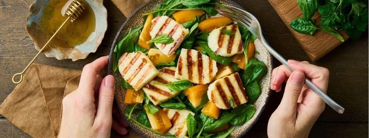 Halloumi When Pregnant: Can You Eat It?