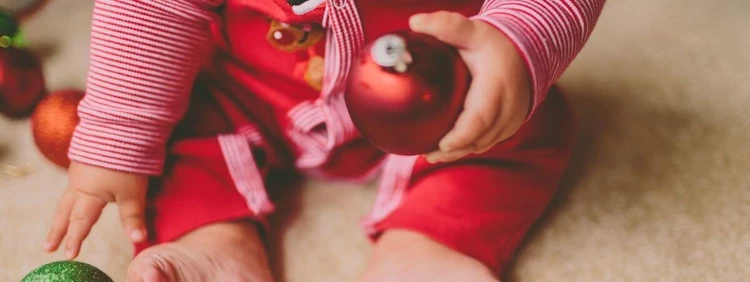 18 Festive Baby’s First Christmas Ornaments