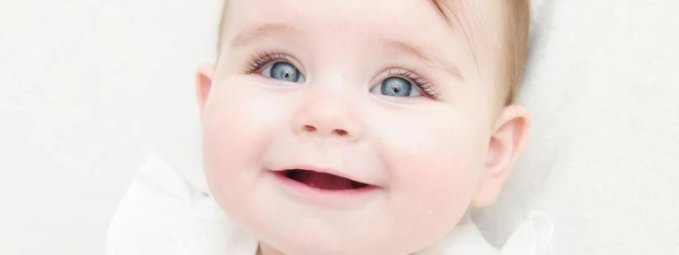 ¿Cuándo Cambian de Color Los Ojos de Los Bebés?