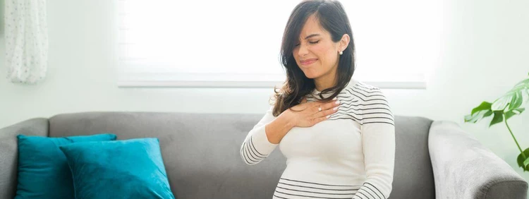 Chest Pain While Pregnant: When To Get Help