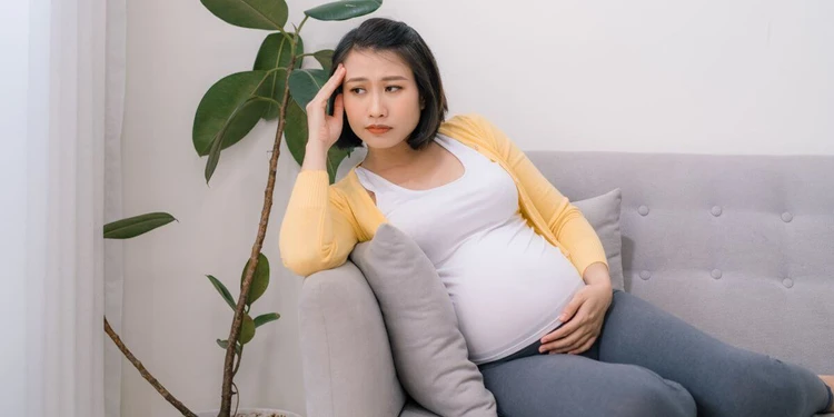 Your Guide To The Most Common Pregnancy Complications | Peanut