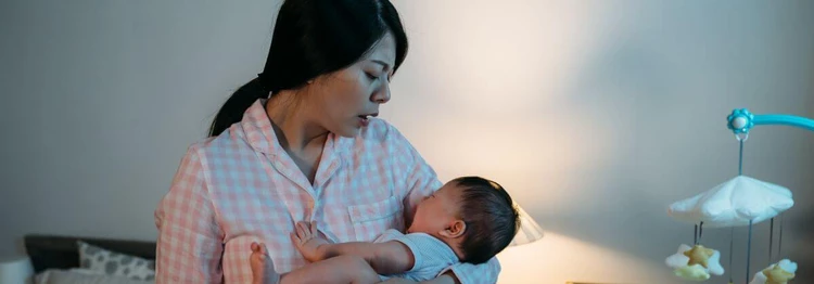 Is it normal to feel overwhelmed as a new mother?